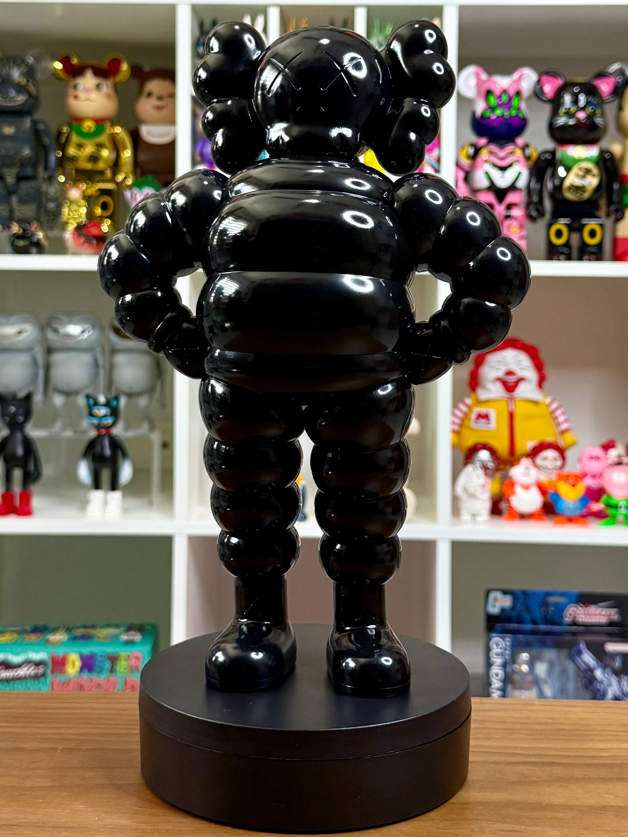 KAWS CHUM Open Edition 2022 – Medicom Toy