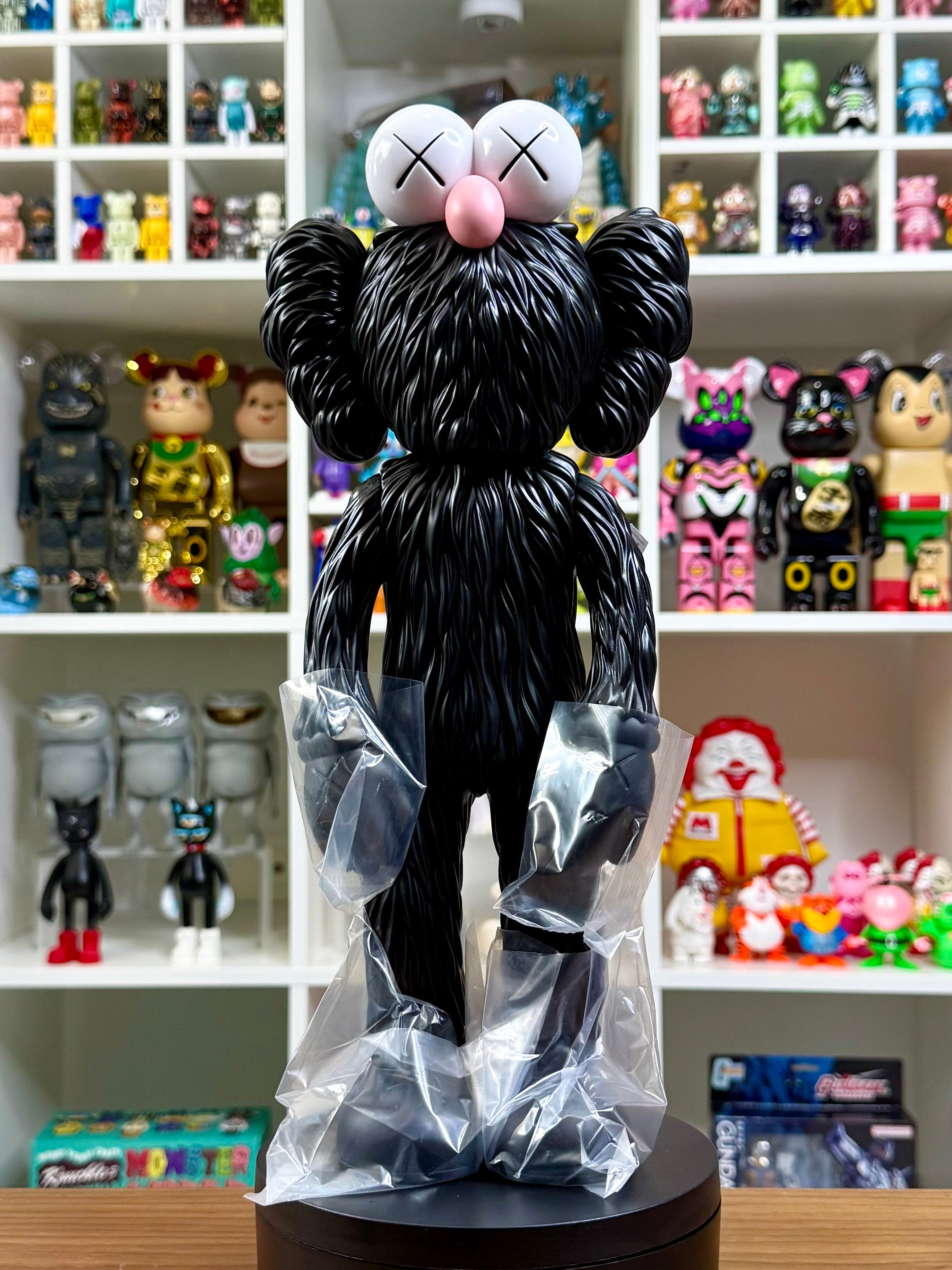 KAWS – BFF Open Edition Black (2017) | Medicom Toy