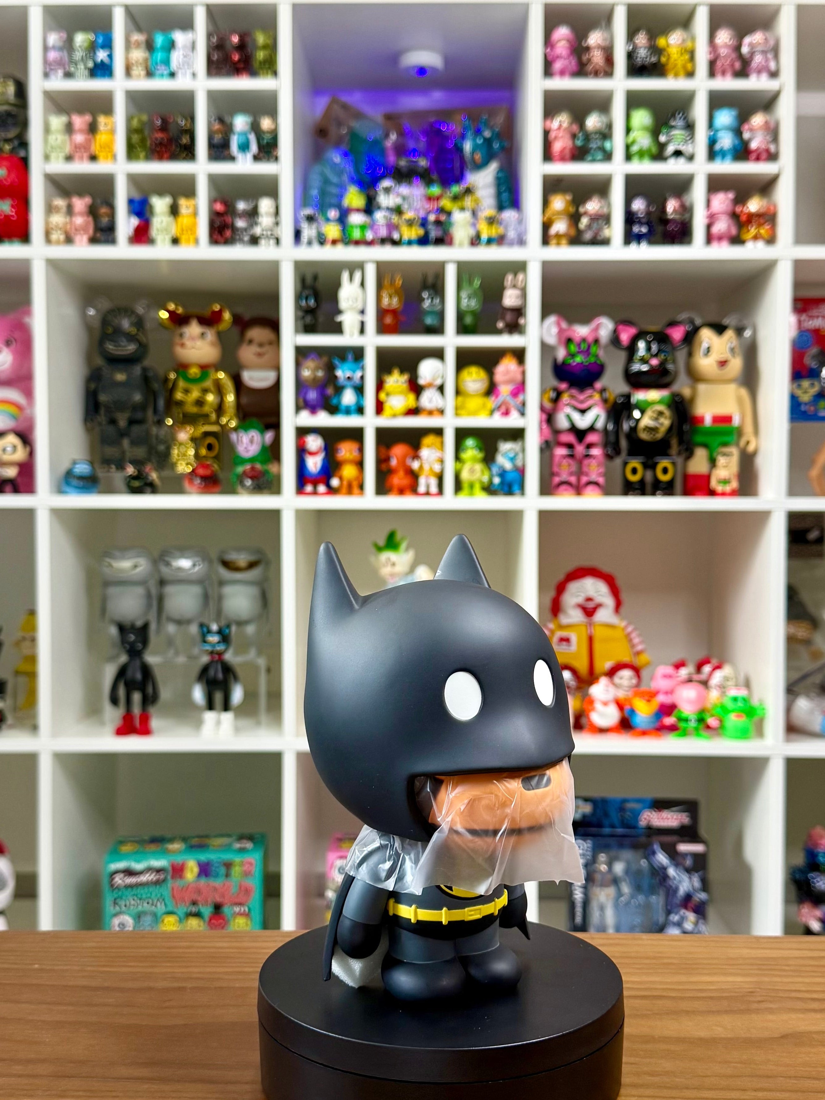 A BATHING APE® × DC – VCD BABY MILO® BATMAN | Medicom Toy (2024)