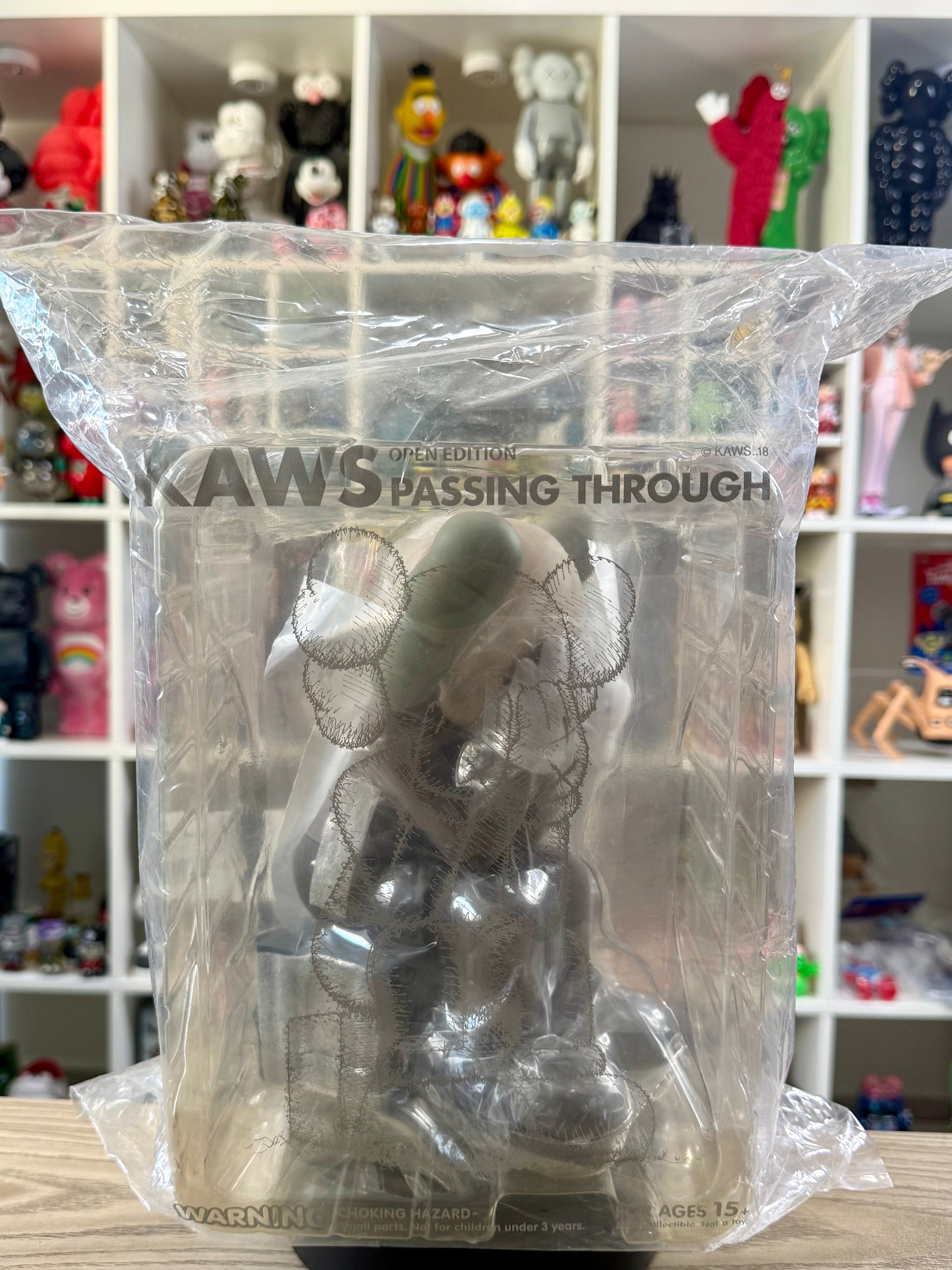 KAWS – Passing Through Open Edition Brown Version (2018)