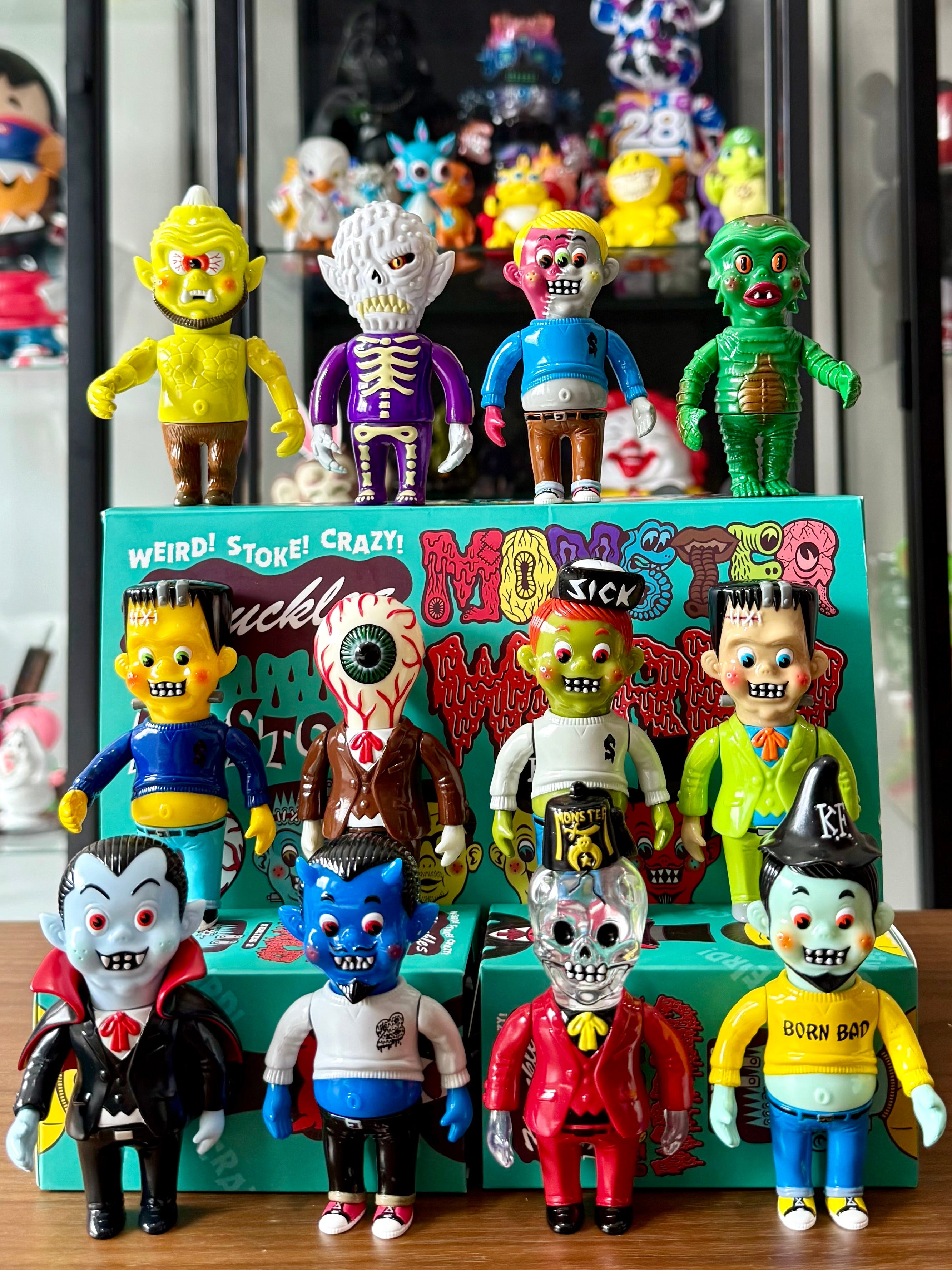 Headlock Studio – Monster World Series 2  (mini Sofubi) 1 pieza blind box